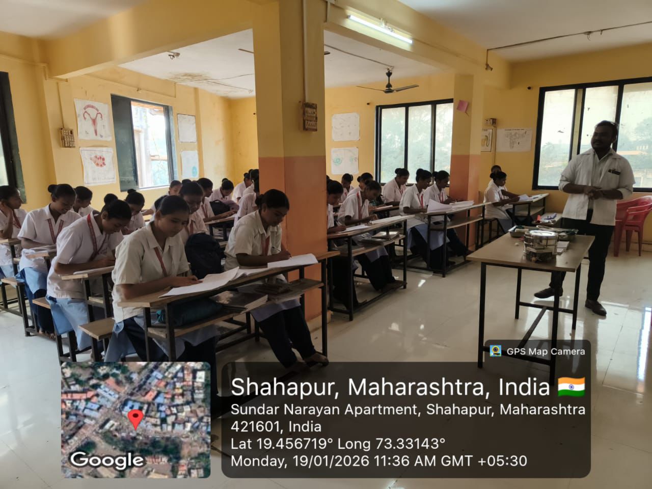 Physiotherapy treatment equipment