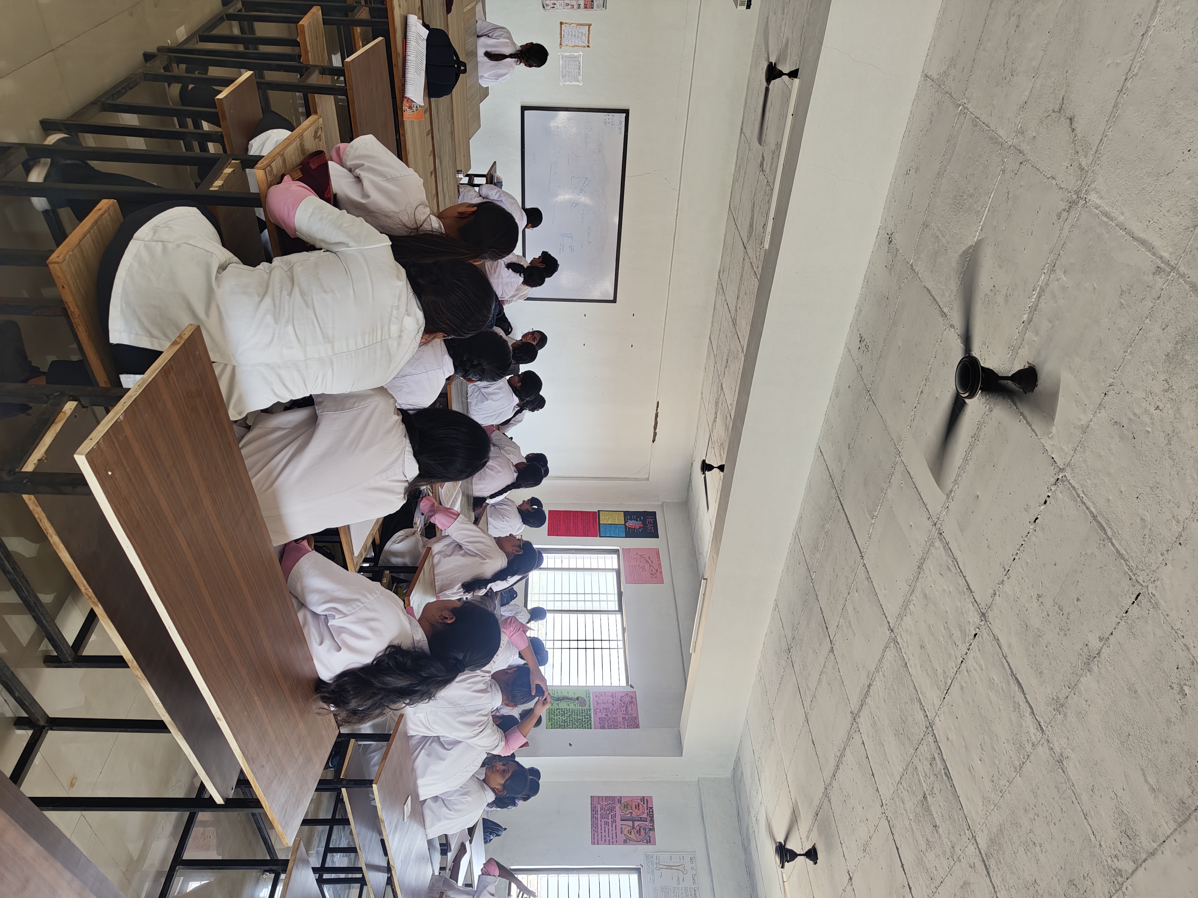 Classrooms - Photo 11
