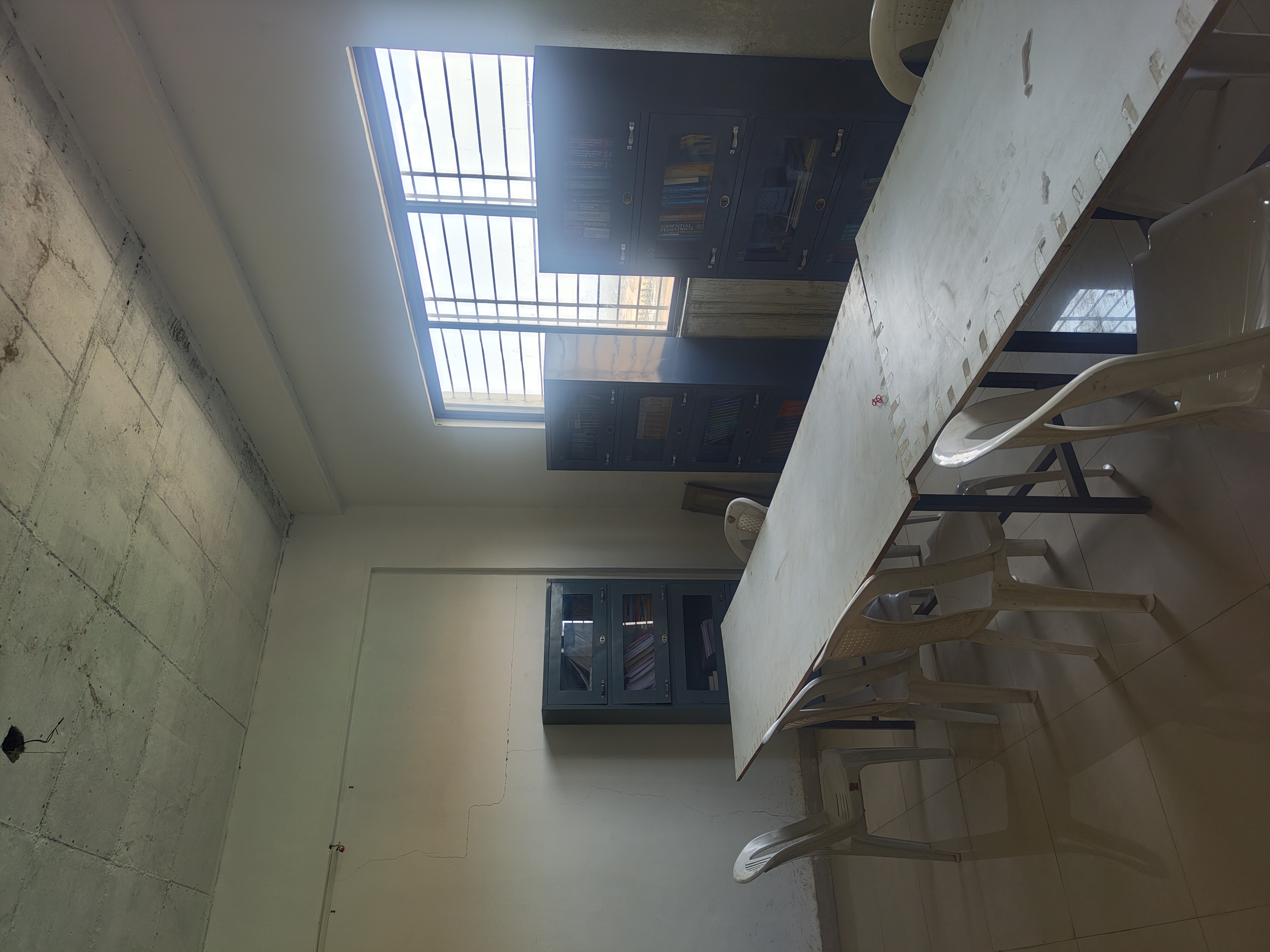 Library & Reading Room - Photo 14
