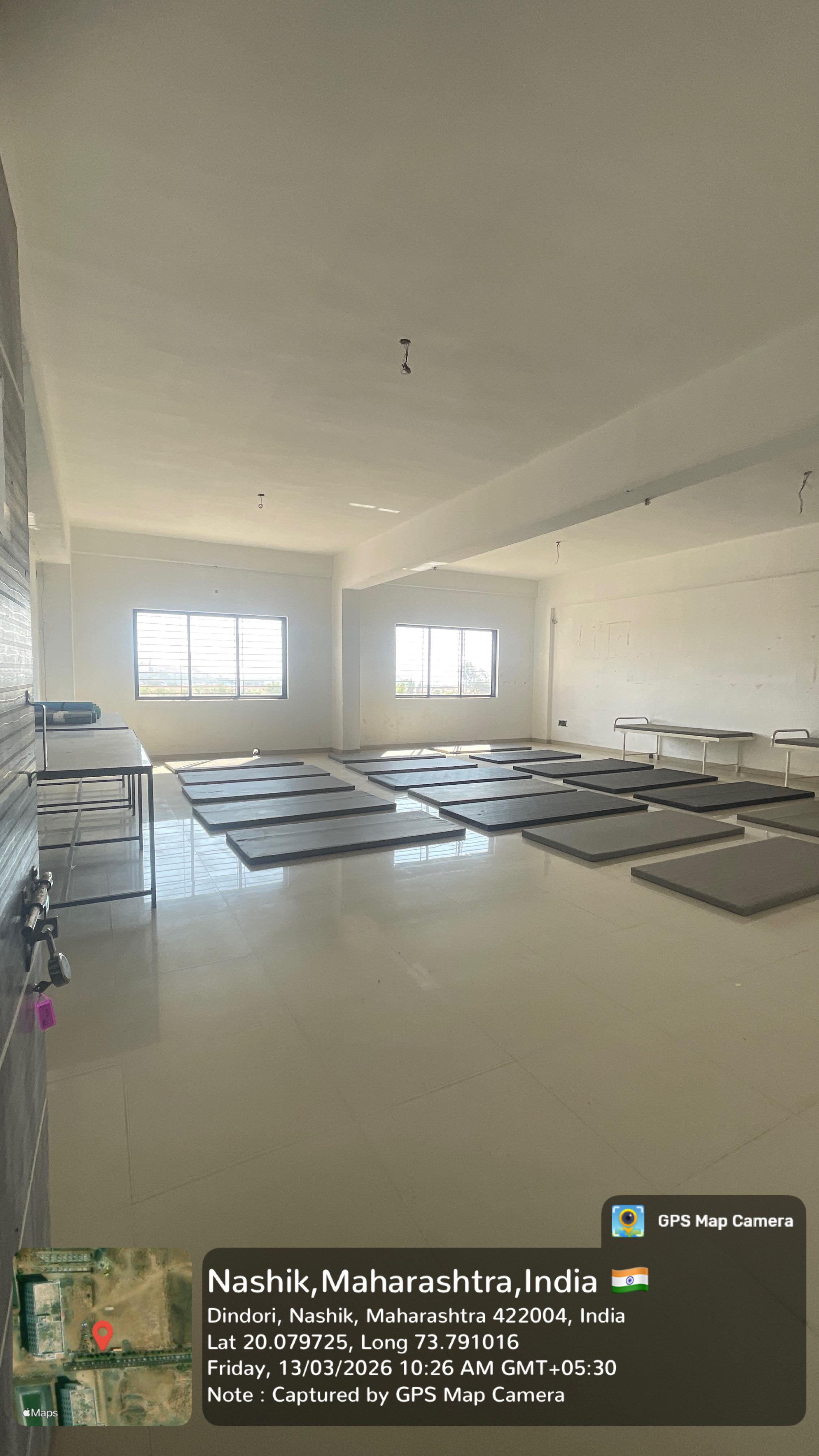 Yoga Room - Photo 10