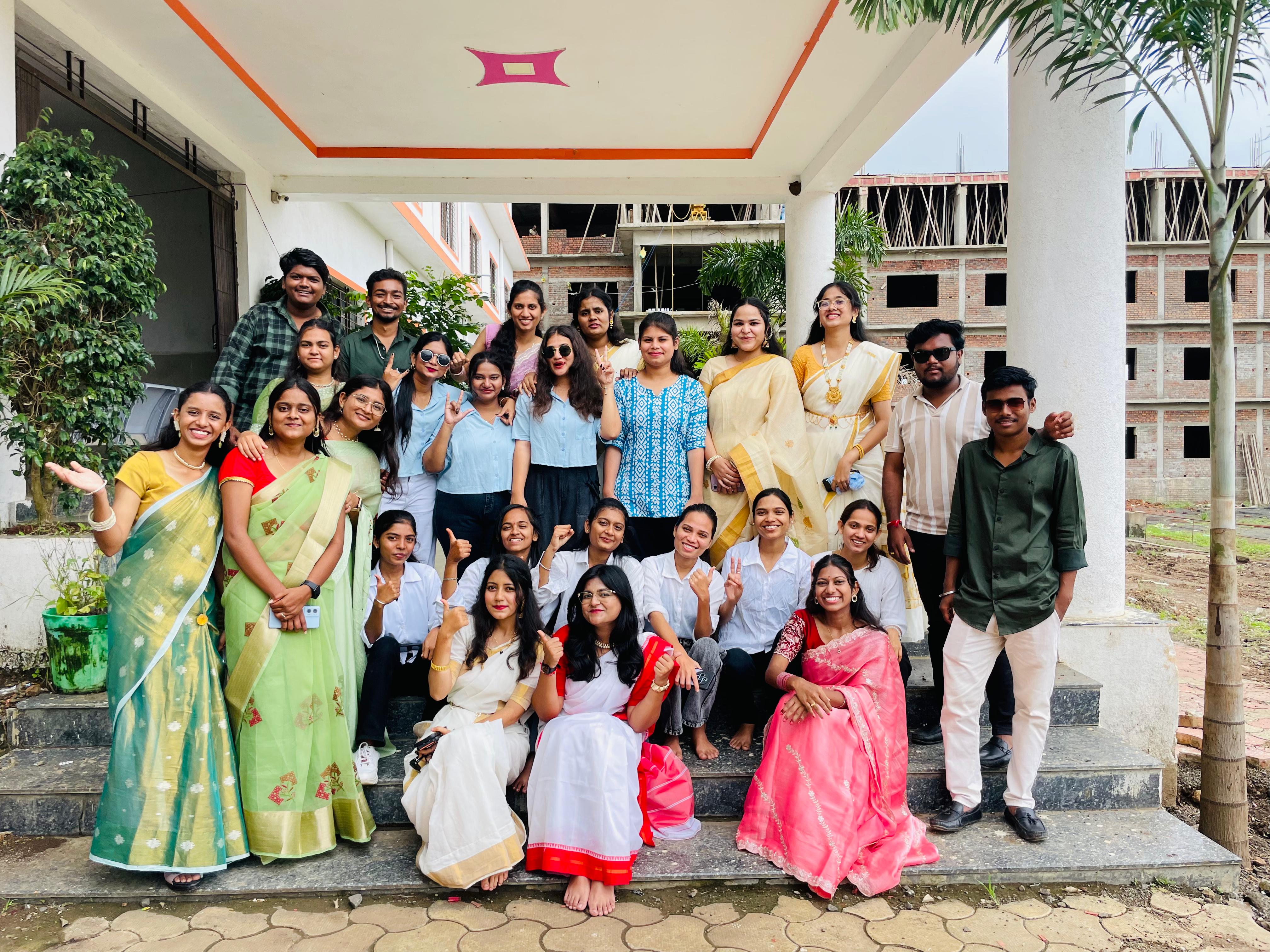 College Gallery - Photo 19